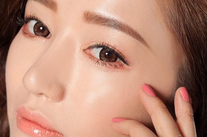 Các bước trang điểm đi chơi cho nàng xinh lung linh, thu hút mọi ánh nhìn ảnh 5 Các bước trang điểm đi chơi cho nàng xinh lung linh, thu hút mọi ánh nhìn ảnh 5