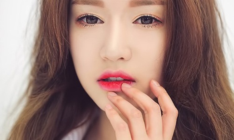 Các bước trang điểm đi chơi cho nàng xinh lung linh, thu hút mọi ánh nhìn ảnh 10 Các bước trang điểm đi chơi cho nàng xinh lung linh, thu hút mọi ánh nhìn ảnh 10